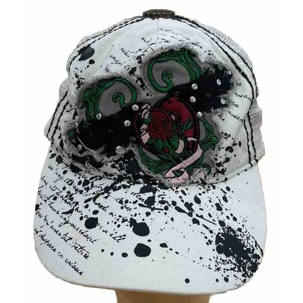White 777 LUCKY Embroidered Wings Rose Ribbon Y2K Snapback Cap Women’s S/M